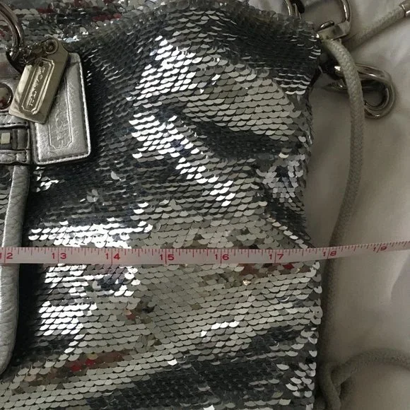 LIMITED EDITION Coach Poppy Sequin Bright Silver Disco Ball Bag XL size - Picture 9 of 12